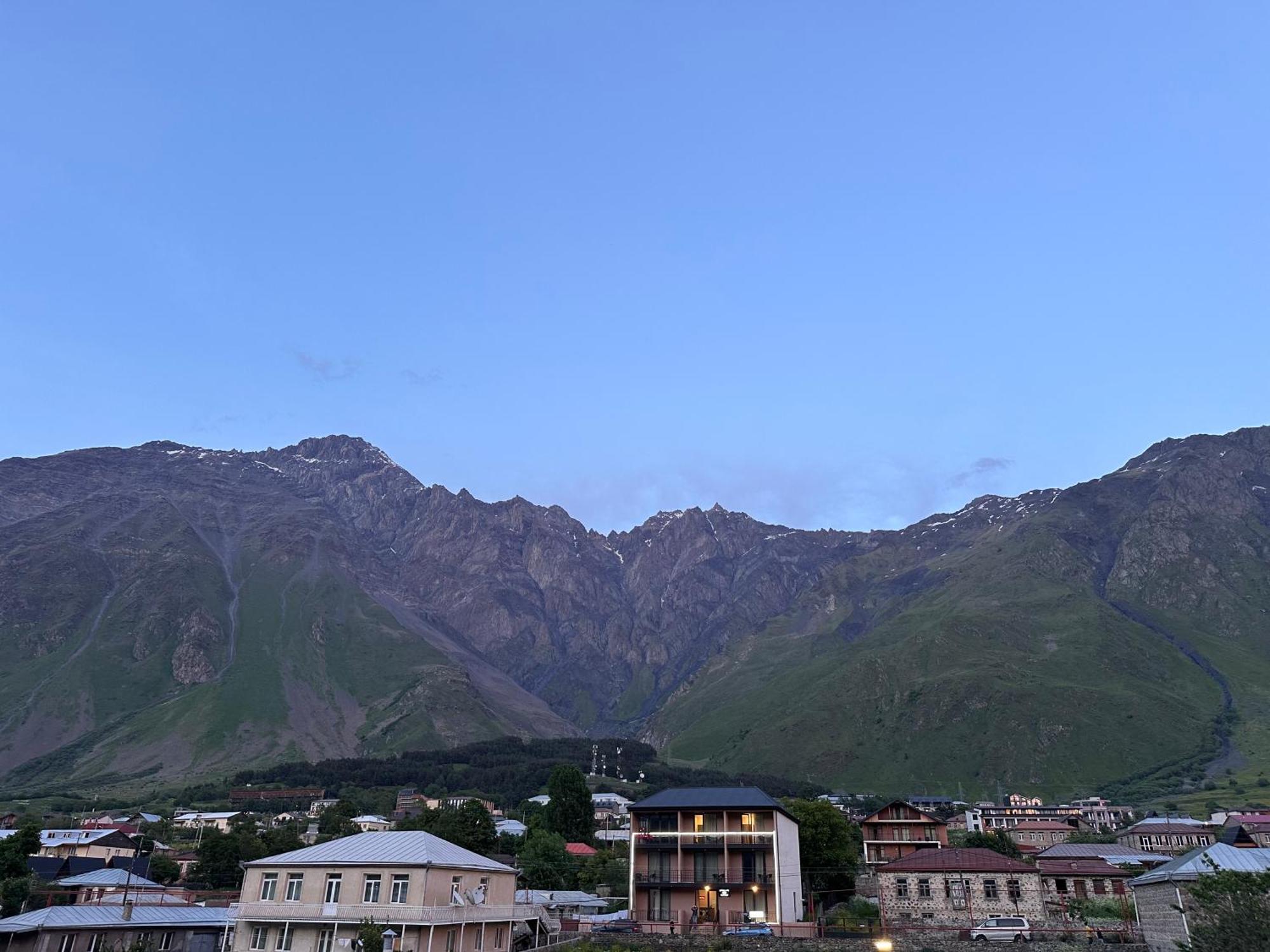 Hotel Mountime Kazbegi Exteriér fotografie