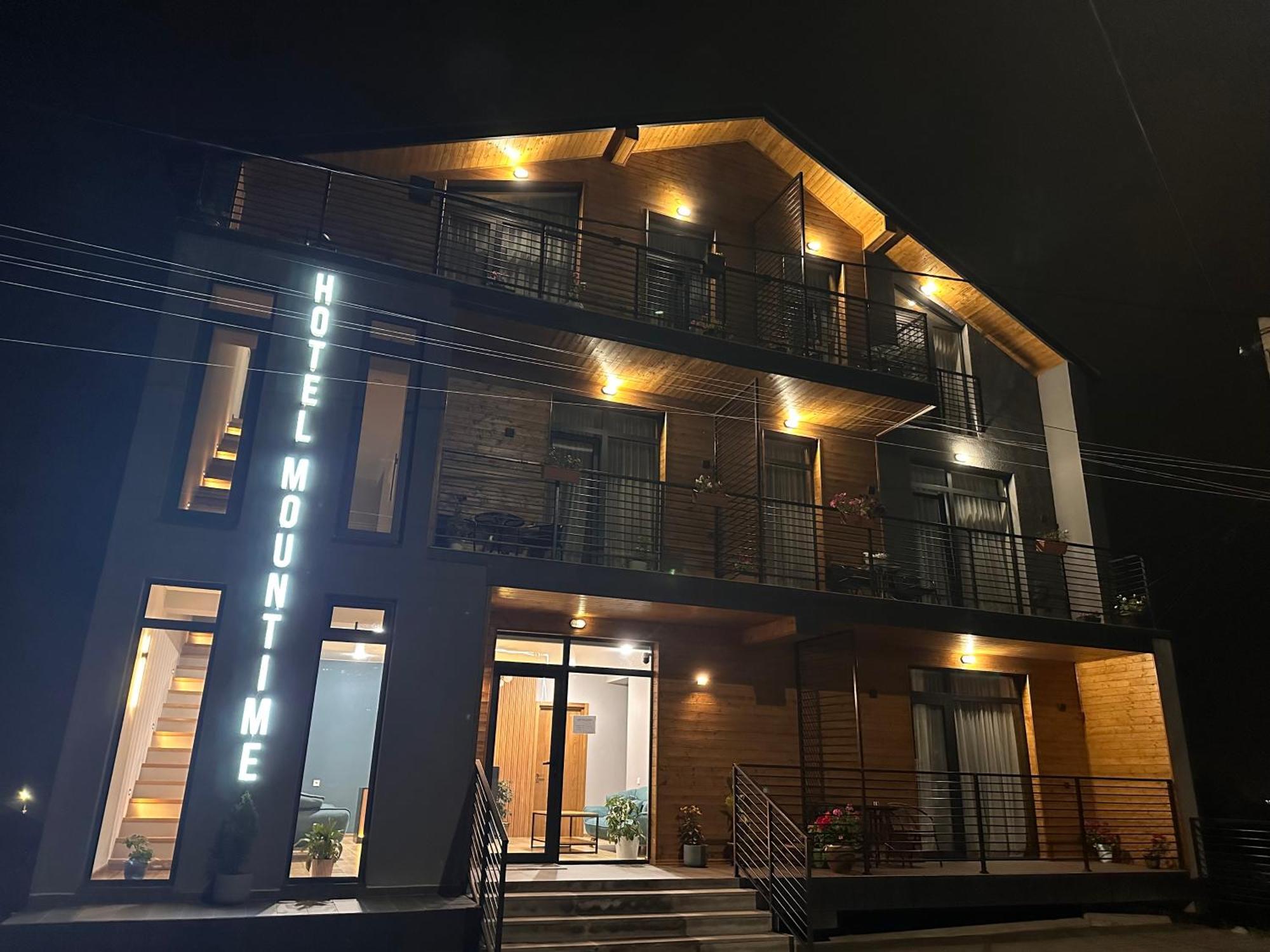 Hotel Mountime Kazbegi Exteriér fotografie