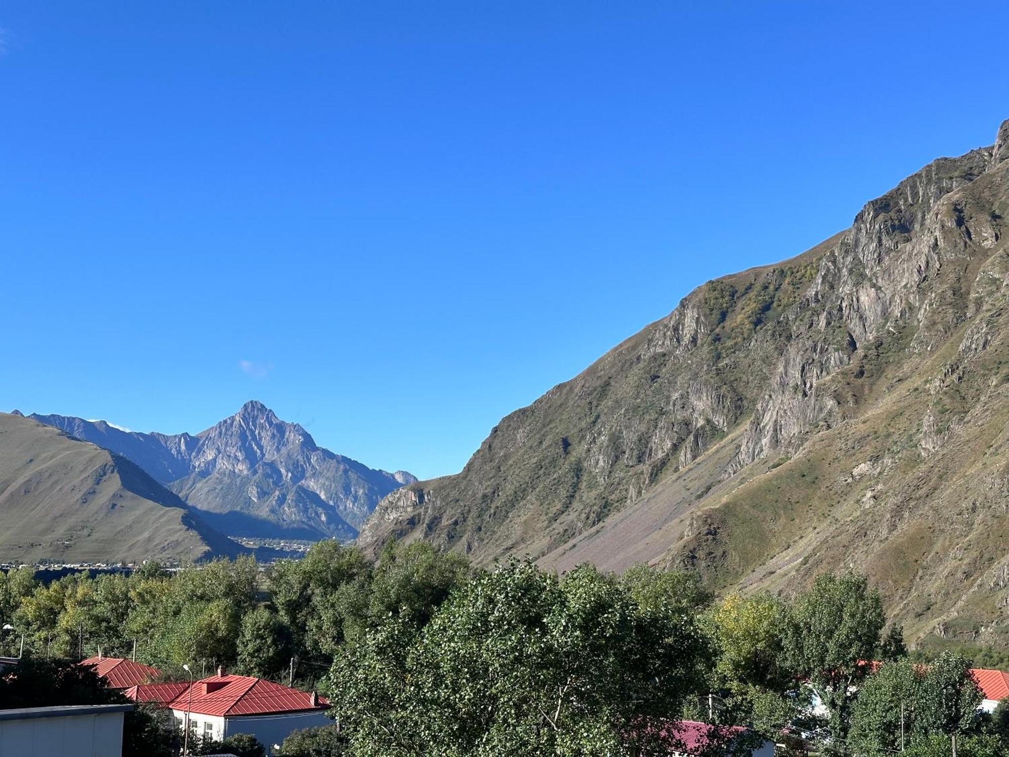 Hotel Mountime Kazbegi Exteriér fotografie